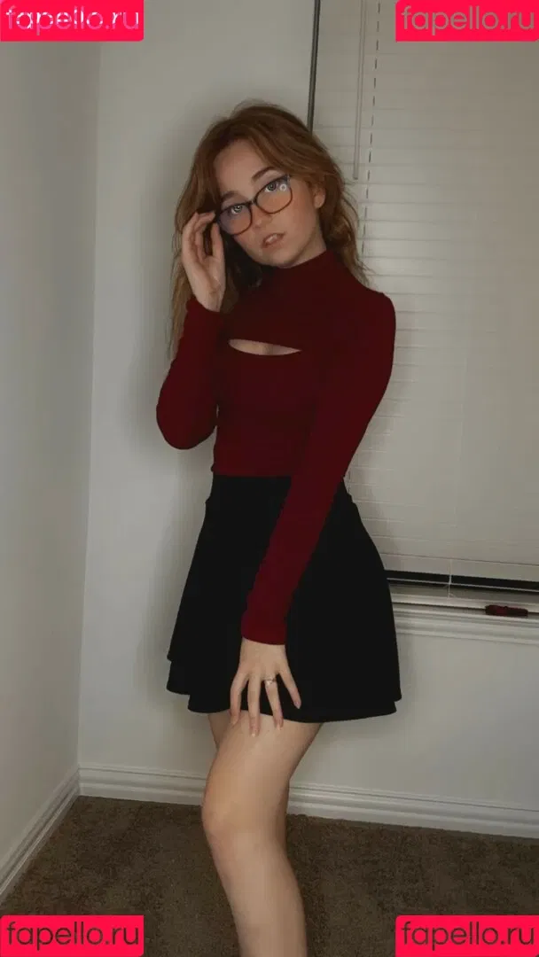 Lyssaurora Onlyfans Photo Gallery 