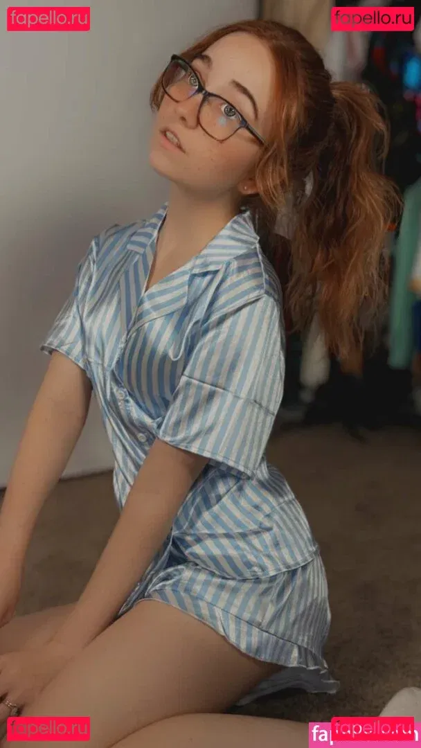 Lyssaurora Onlyfans Photo Gallery 