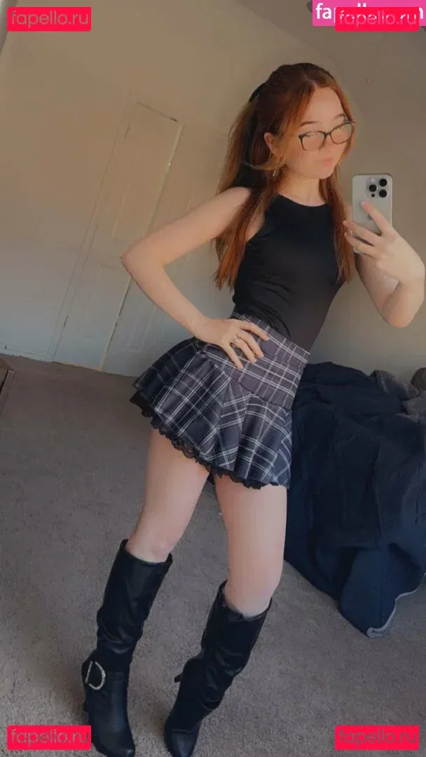 Lyssaurora Onlyfans Photo Gallery 