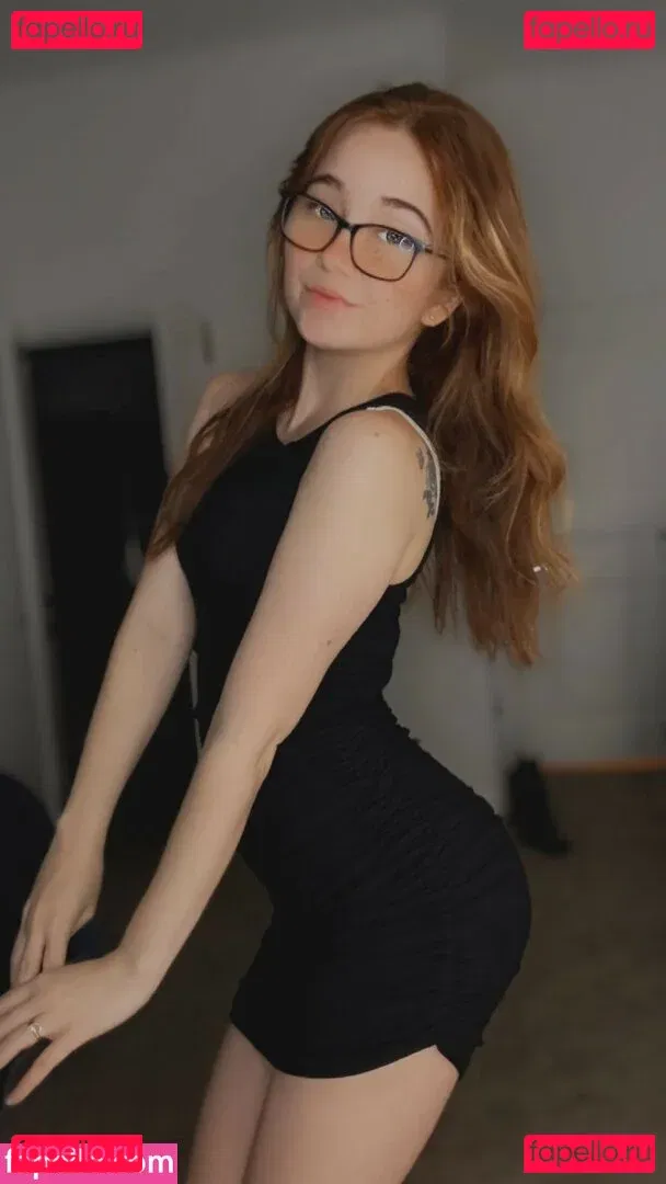 Lyssaurora Onlyfans Photo Gallery 