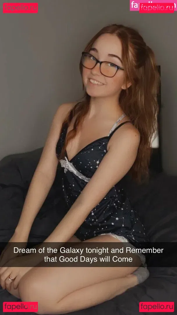 Lyssaurora Onlyfans Photo Gallery 