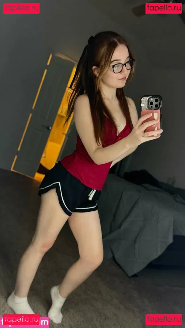 Lyssaurora Onlyfans Photo Gallery 