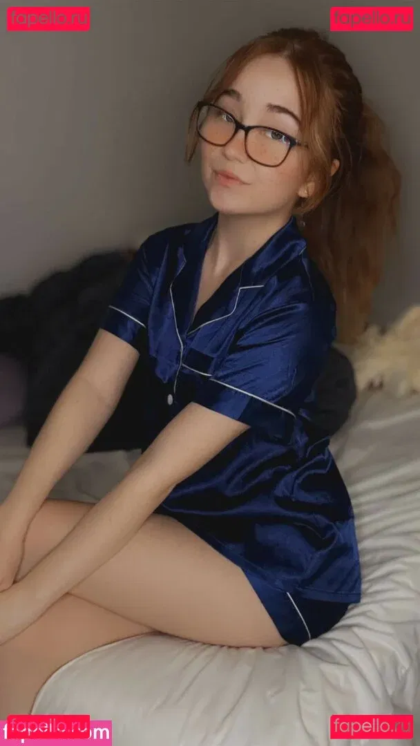 Lyssaurora Onlyfans Photo Gallery 