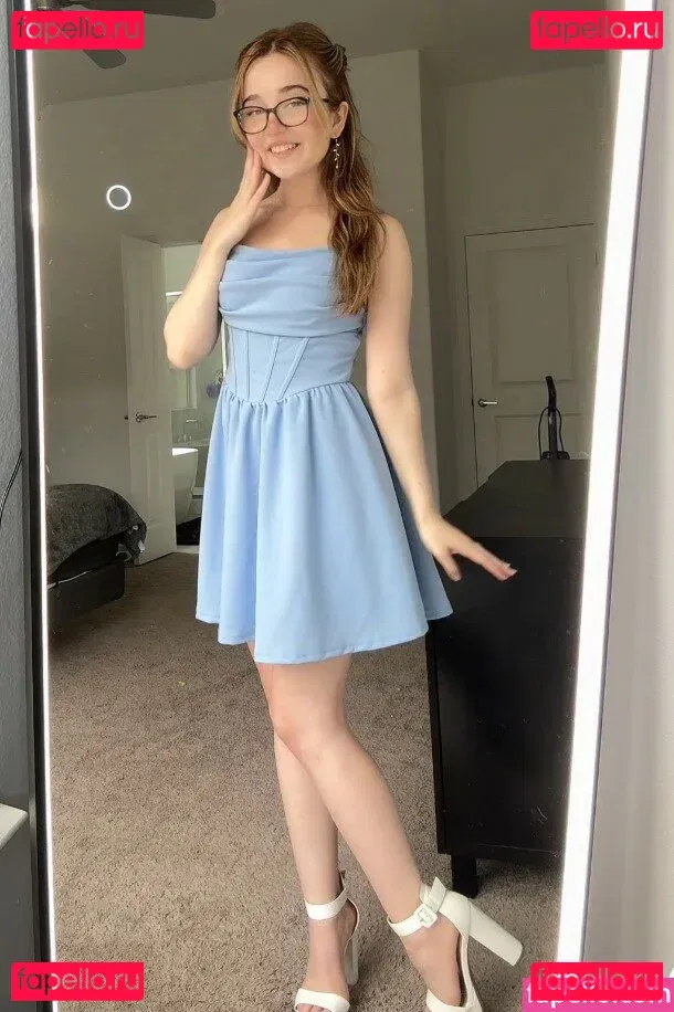 Lyssaurora Onlyfans Photo Gallery 