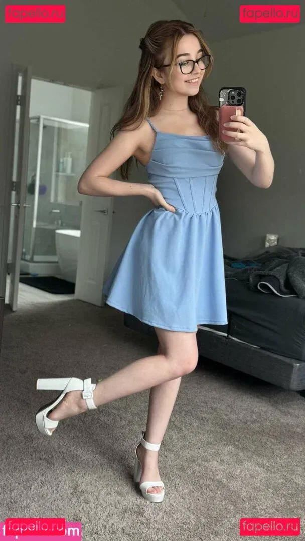 Lyssaurora Onlyfans Photo Gallery 