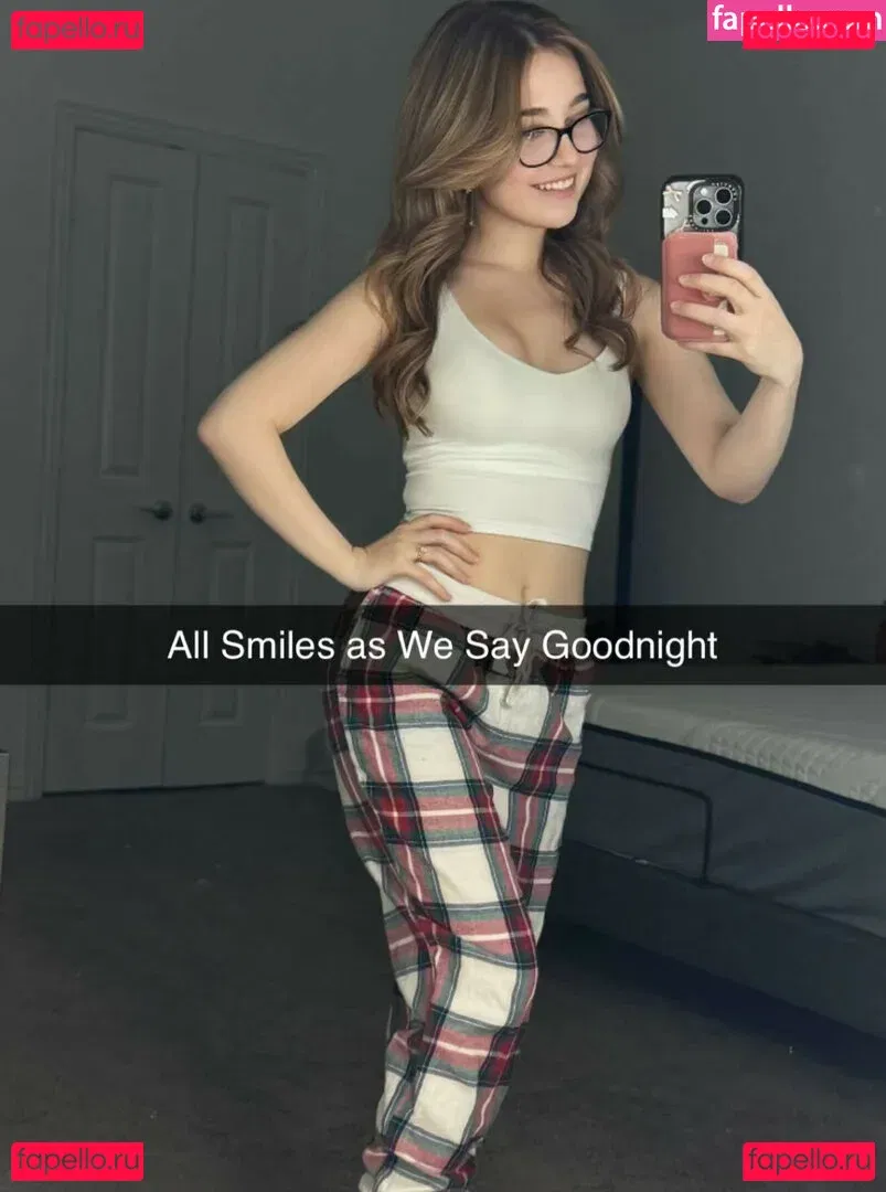 Lyssaurora Onlyfans Photo Gallery 