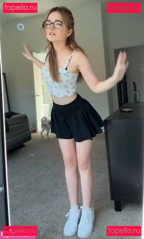 Lyssaurora Onlyfans Photo Gallery 