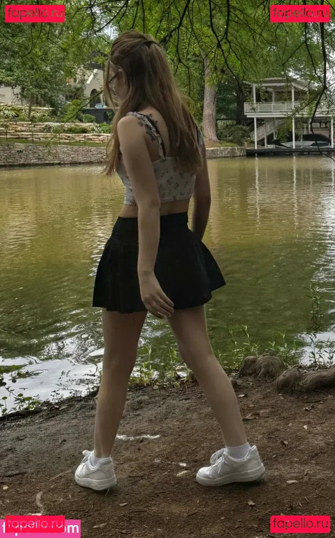 Lyssaurora Onlyfans Photo Gallery 