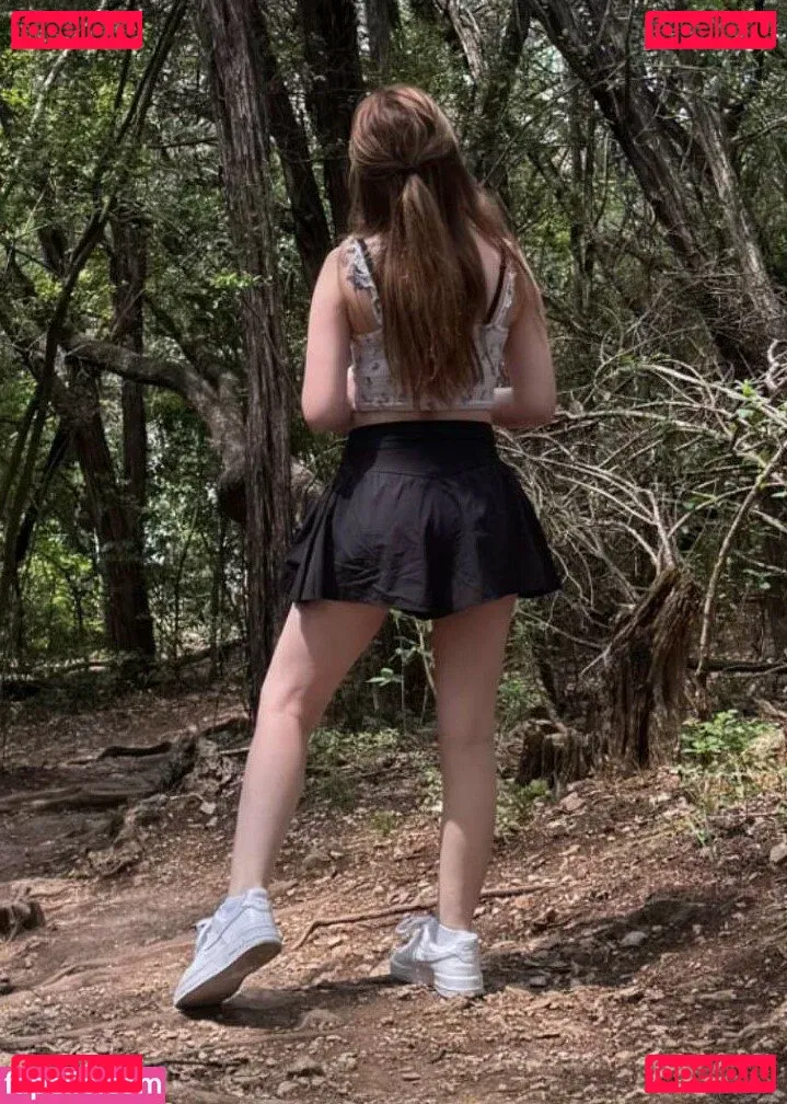 Lyssaurora Onlyfans Photo Gallery 