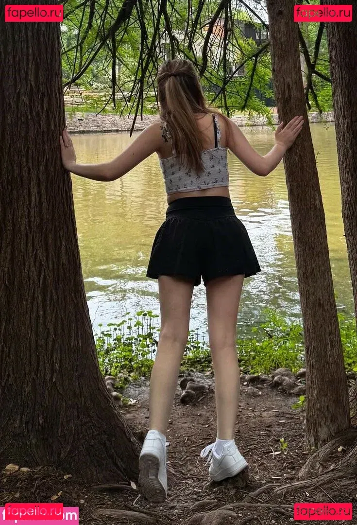 Lyssaurora Onlyfans Photo Gallery 