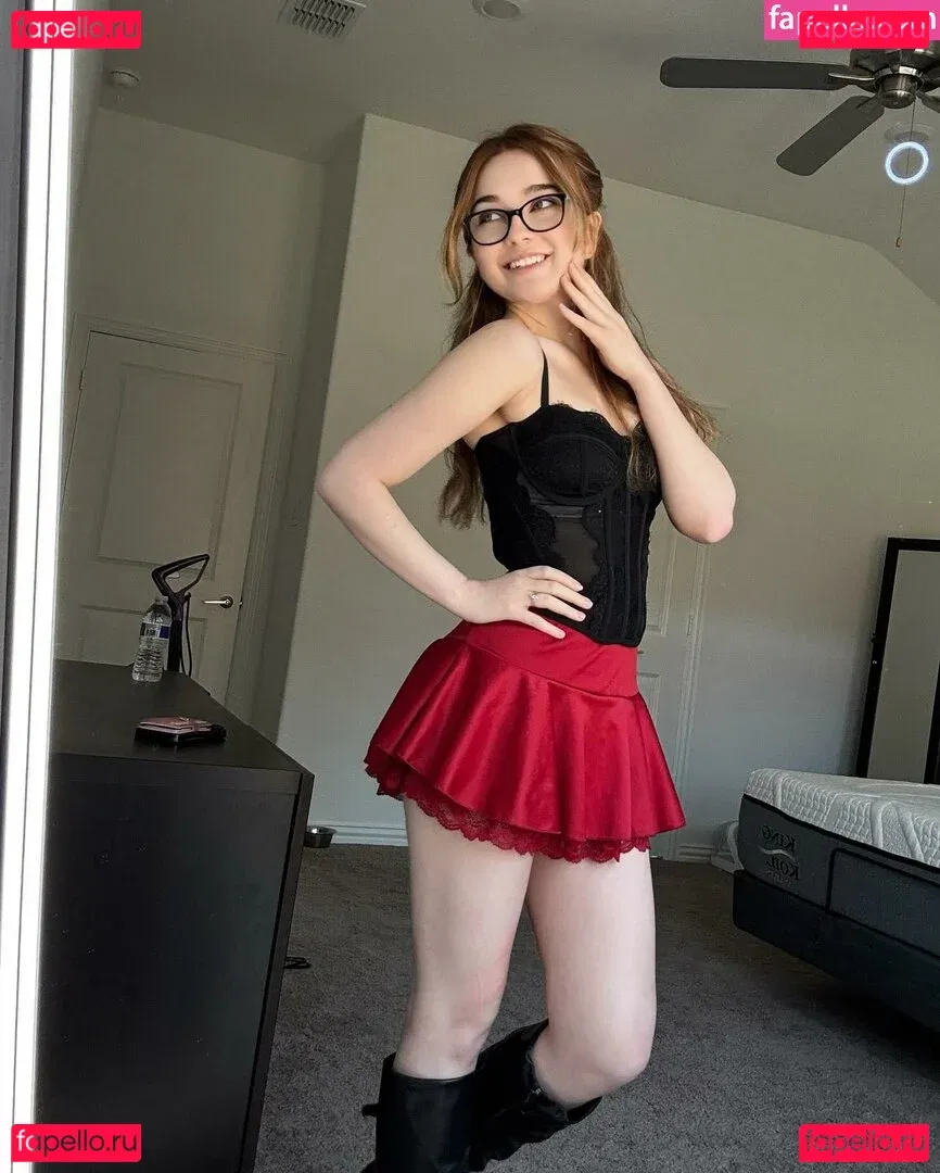 Lyssaurora Onlyfans Photo Gallery 