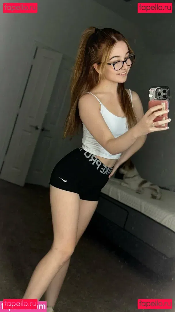 Lyssaurora Onlyfans Photo Gallery 