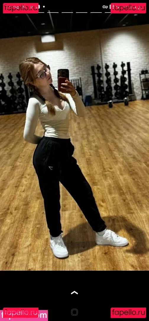 Lyssaurora Onlyfans Photo Gallery 