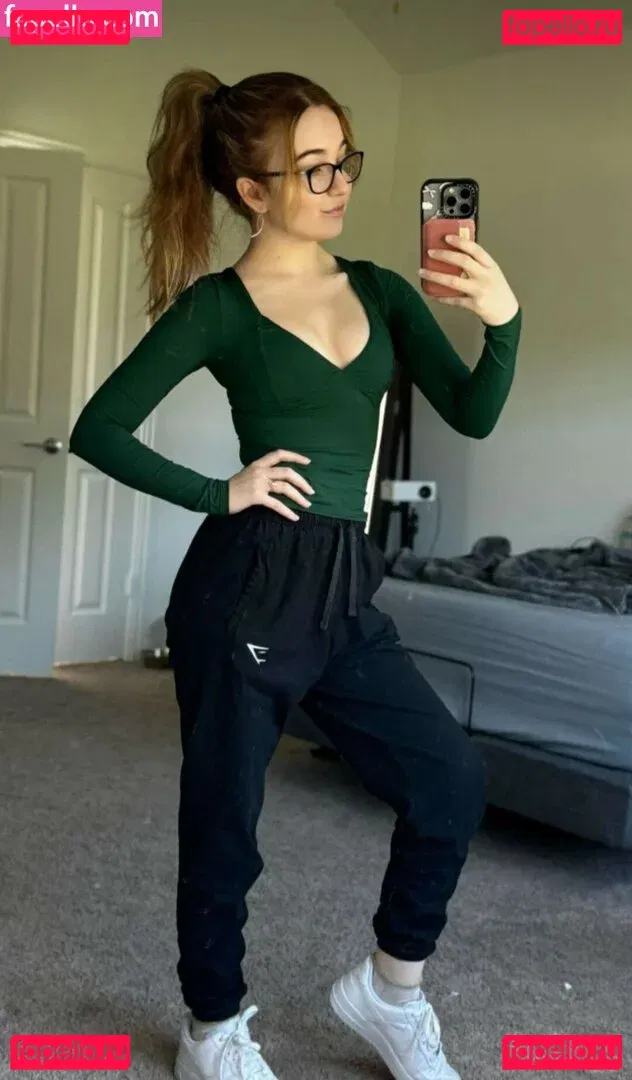 Lyssaurora Onlyfans Photo Gallery 