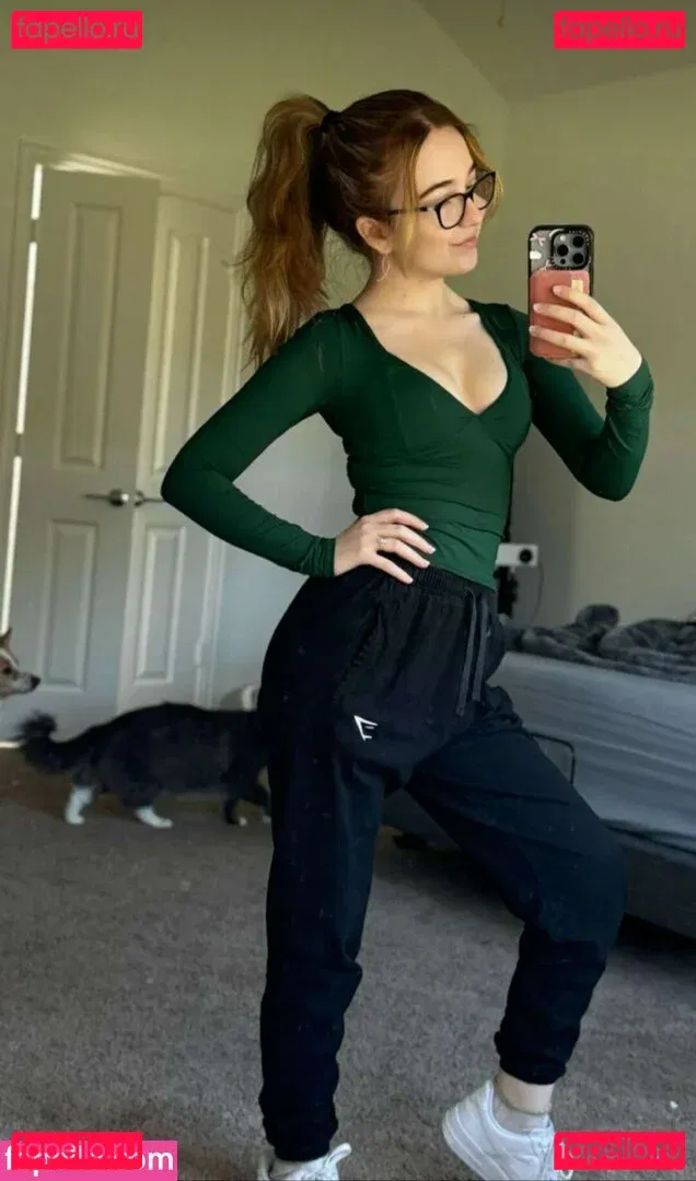 Lyssaurora Onlyfans Photo Gallery 