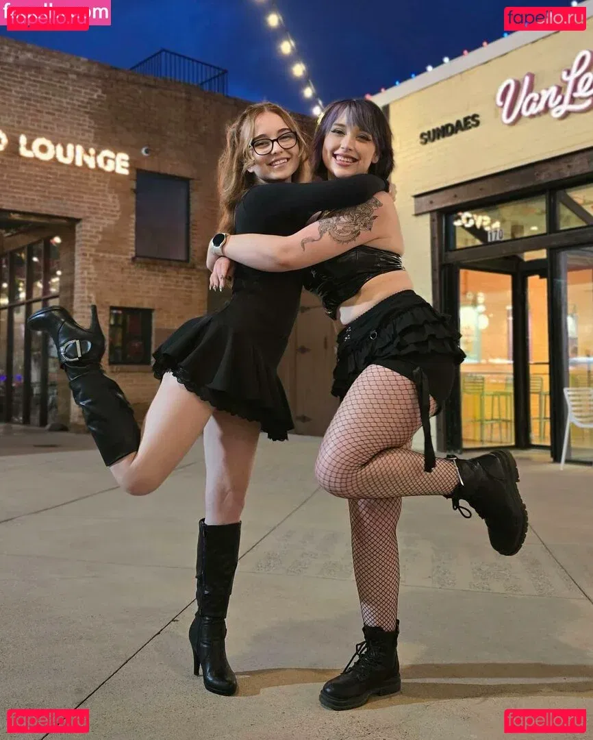 Lyssaurora Onlyfans Photo Gallery 