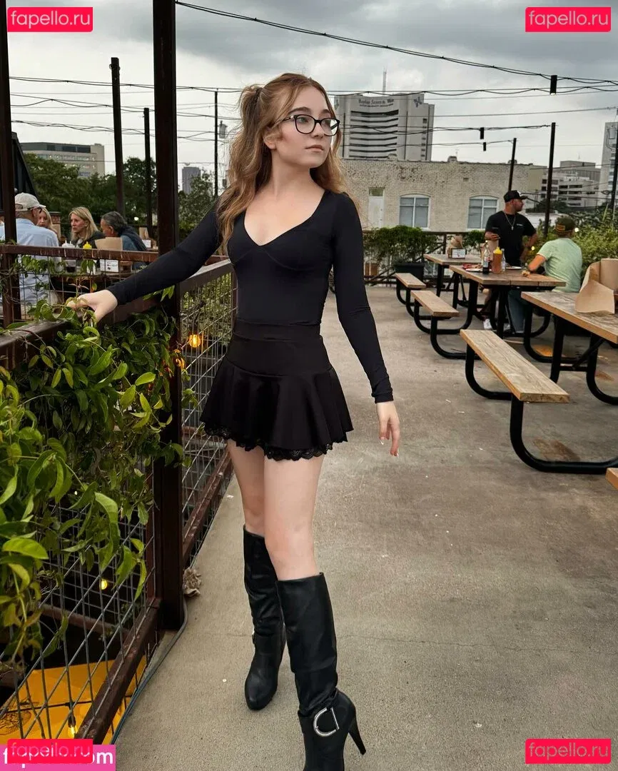 Lyssaurora Onlyfans Photo Gallery 