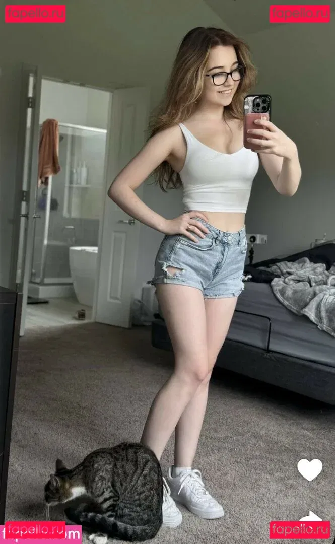 Lyssaurora Onlyfans Photo Gallery 