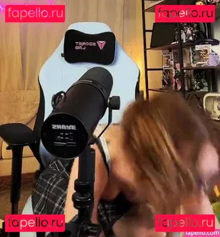 Lyssaurora Onlyfans Photo Gallery 