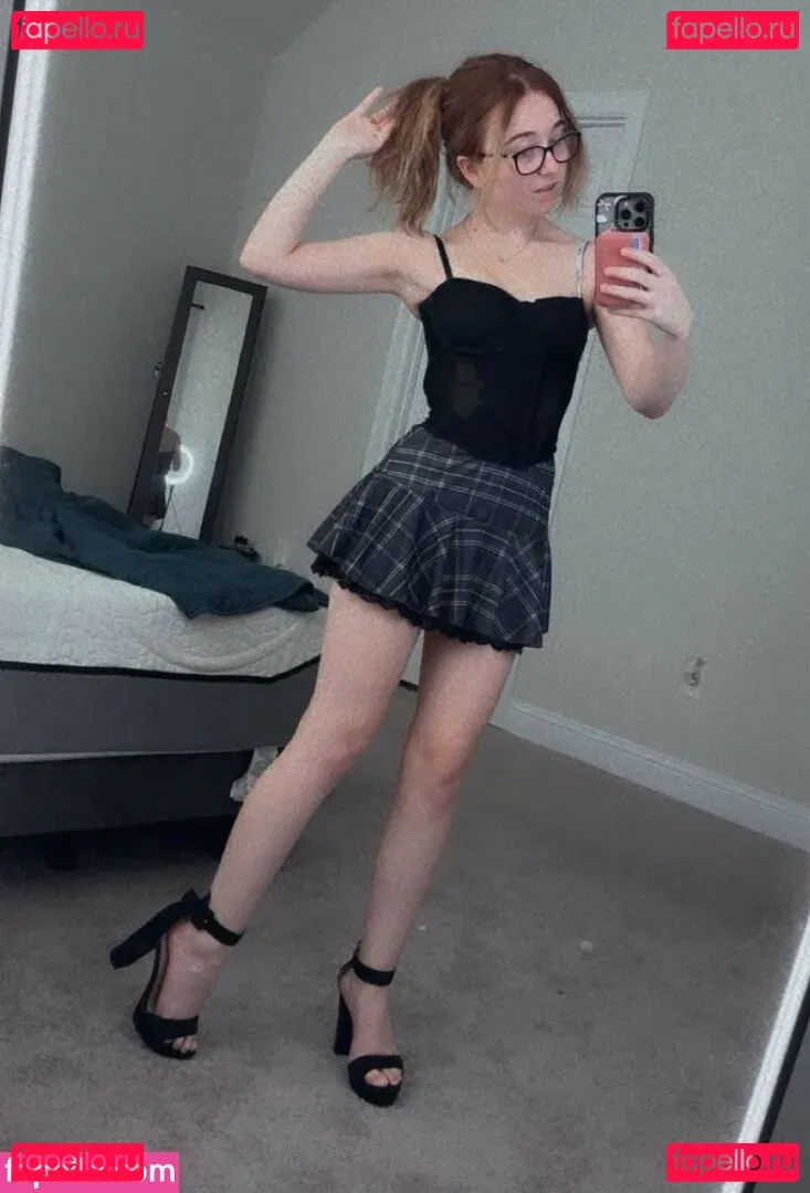 Lyssaurora Onlyfans Photo Gallery 