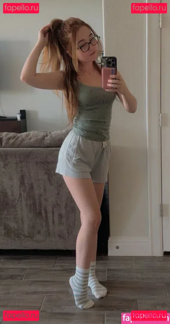 Lyssaurora Onlyfans Photo Gallery 