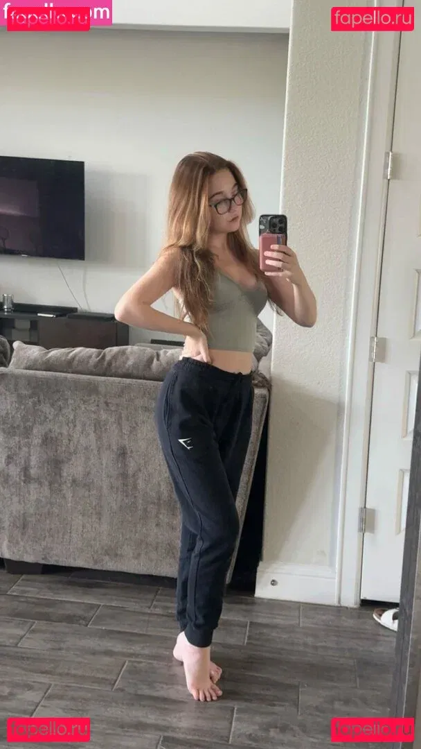 Lyssaurora Onlyfans Photo Gallery 