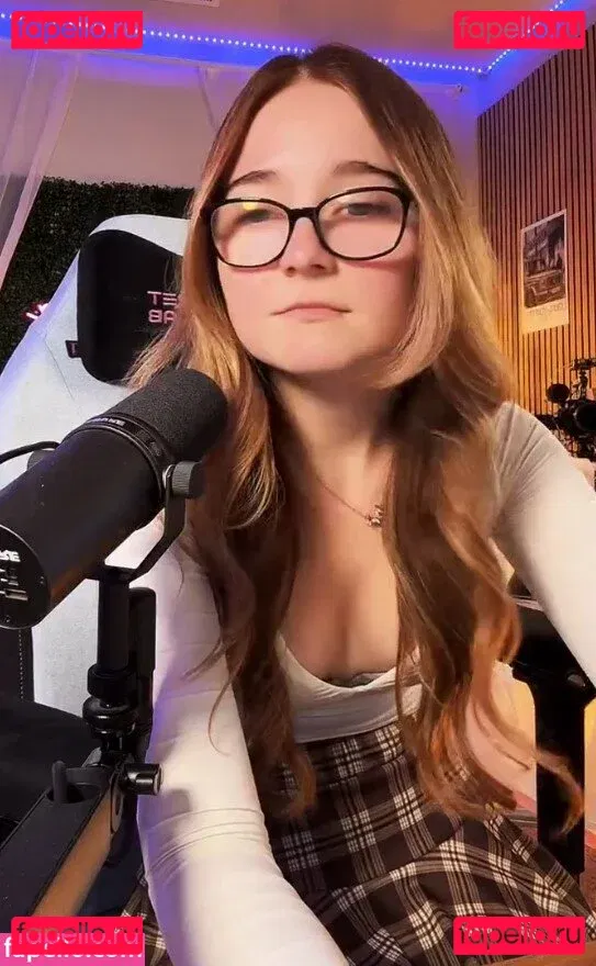 Lyssaurora Onlyfans Photo Gallery 