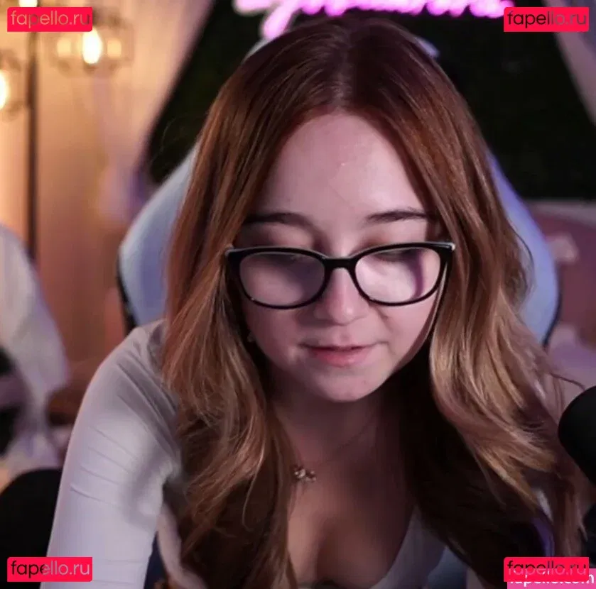 Lyssaurora Onlyfans Photo Gallery 