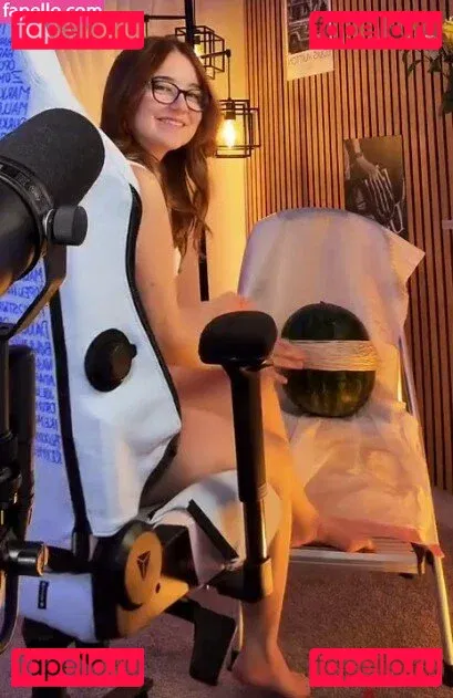 Lyssaurora Onlyfans Photo Gallery 