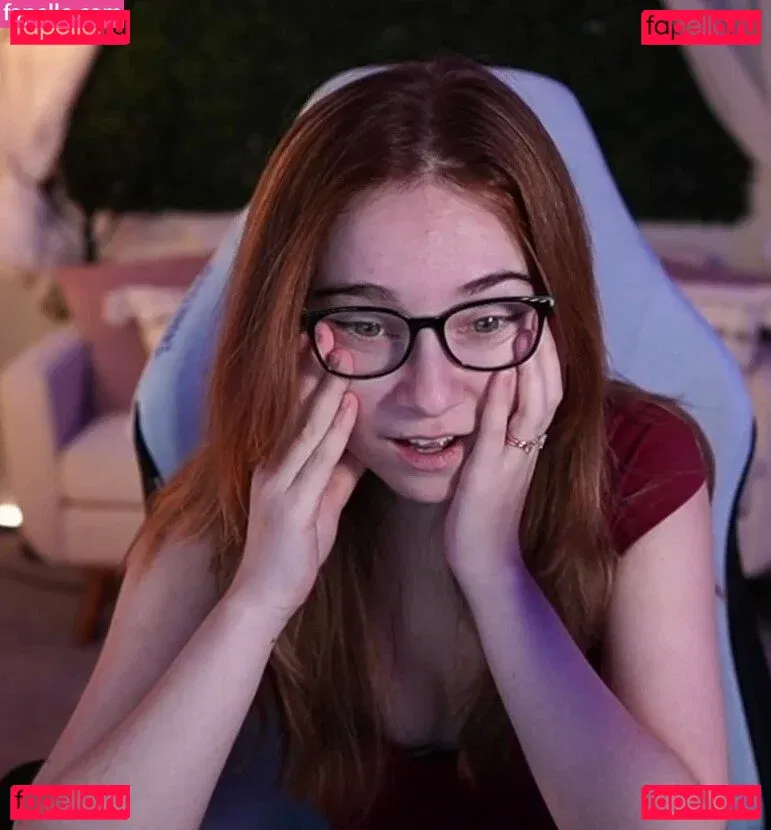 Lyssaurora Onlyfans Photo Gallery 