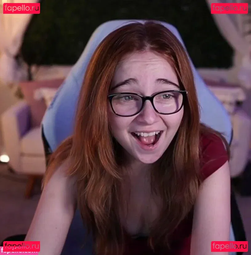 Lyssaurora Onlyfans Photo Gallery 