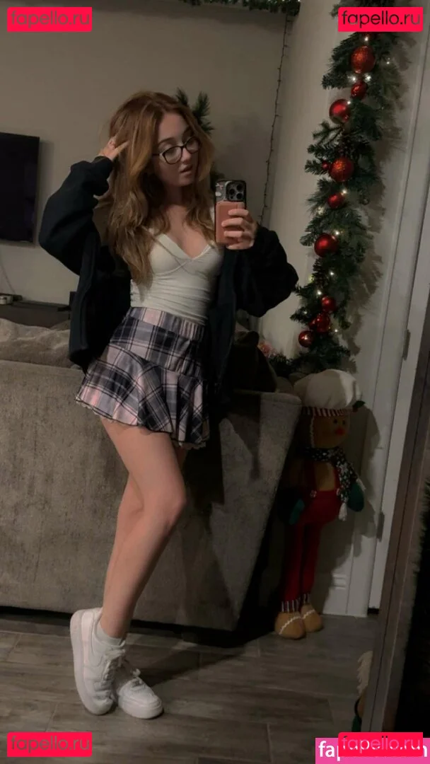 Lyssaurora Onlyfans Photo Gallery 