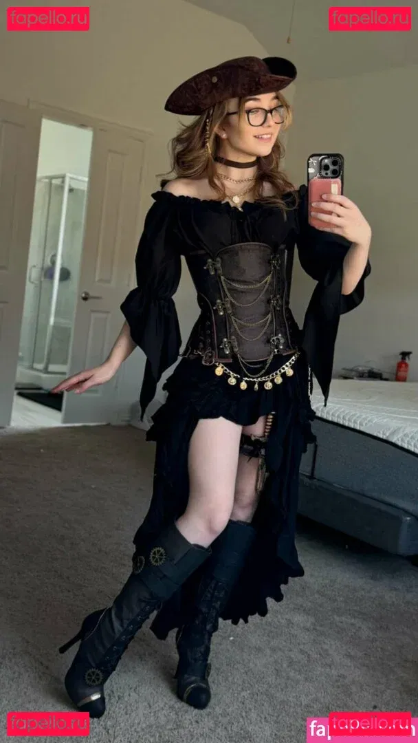 Lyssaurora Onlyfans Photo Gallery 