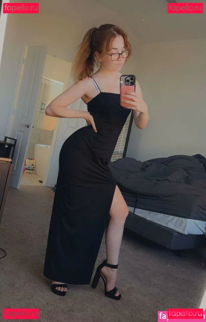 Lyssaurora Onlyfans Photo Gallery 