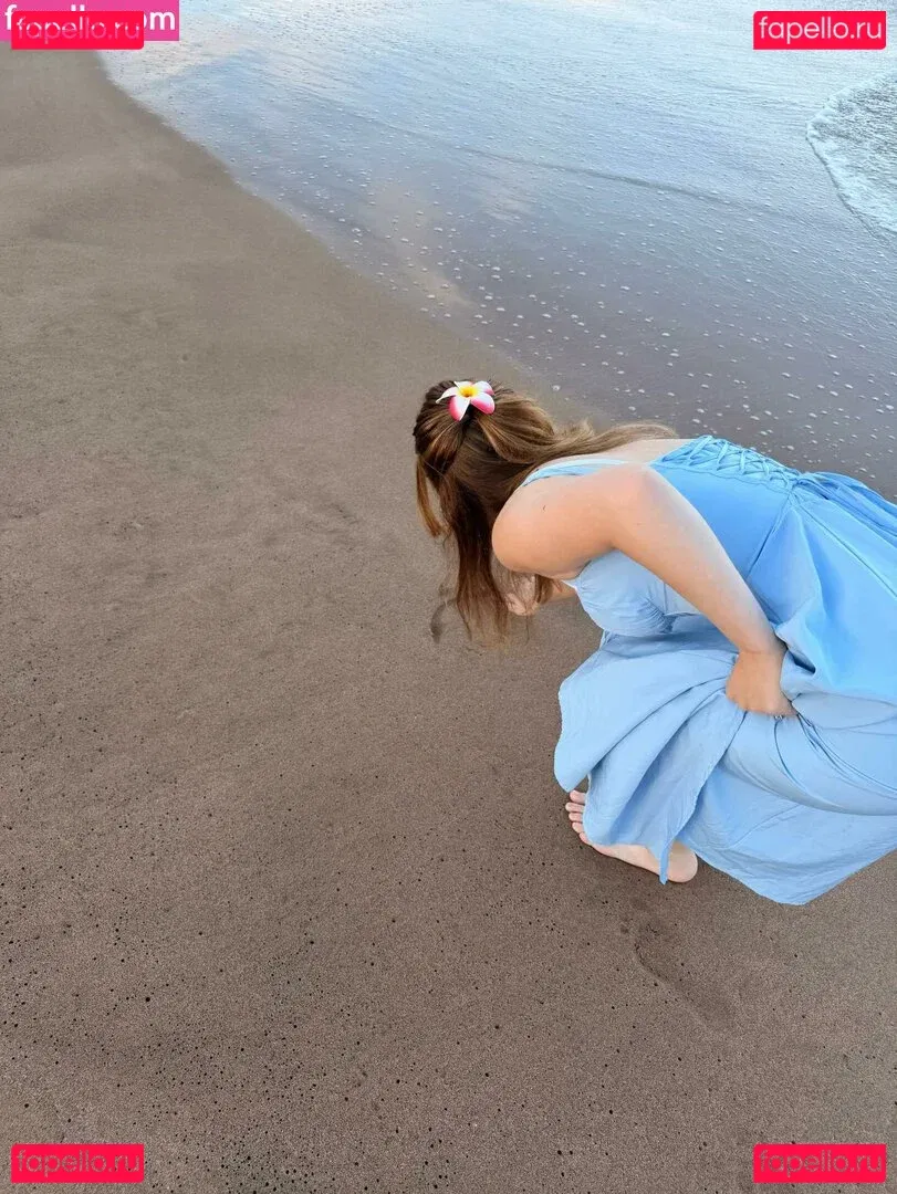 Lyssaurora Onlyfans Photo Gallery 