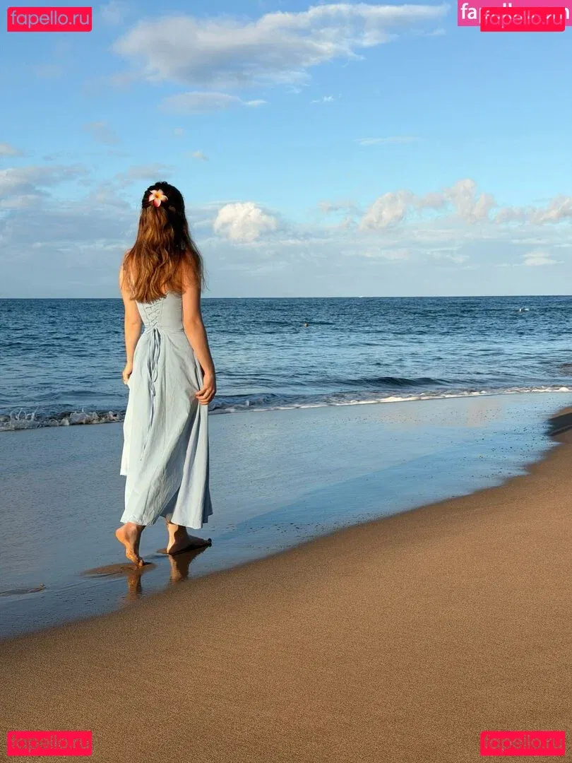 Lyssaurora Onlyfans Photo Gallery 