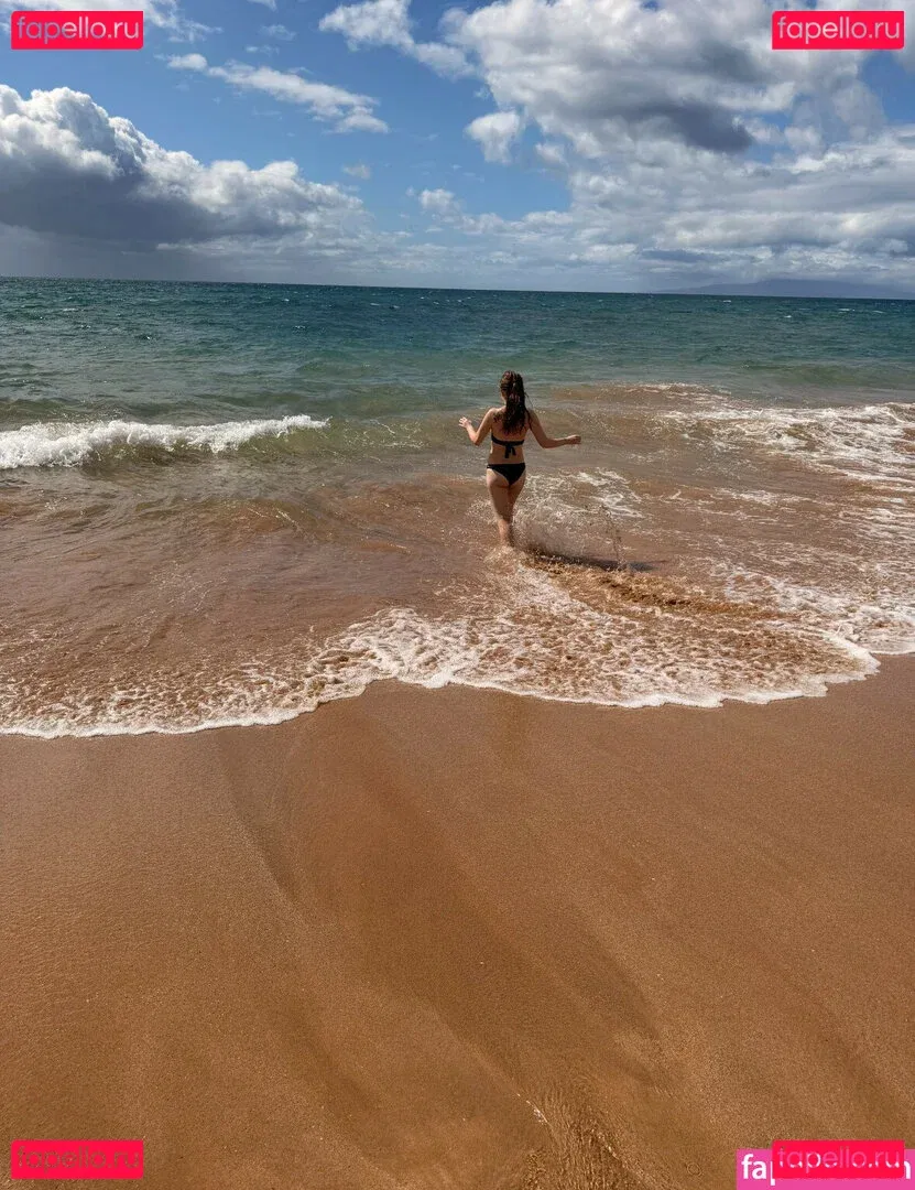 Lyssaurora Onlyfans Photo Gallery 