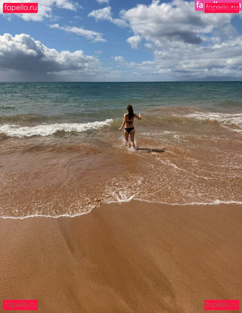 Lyssaurora Onlyfans Photo Gallery 