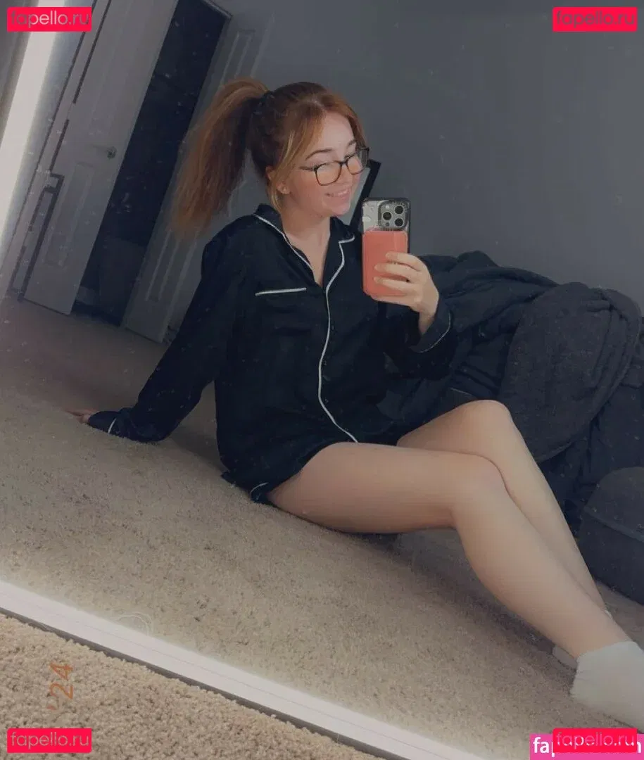 Lyssaurora Onlyfans Photo Gallery 