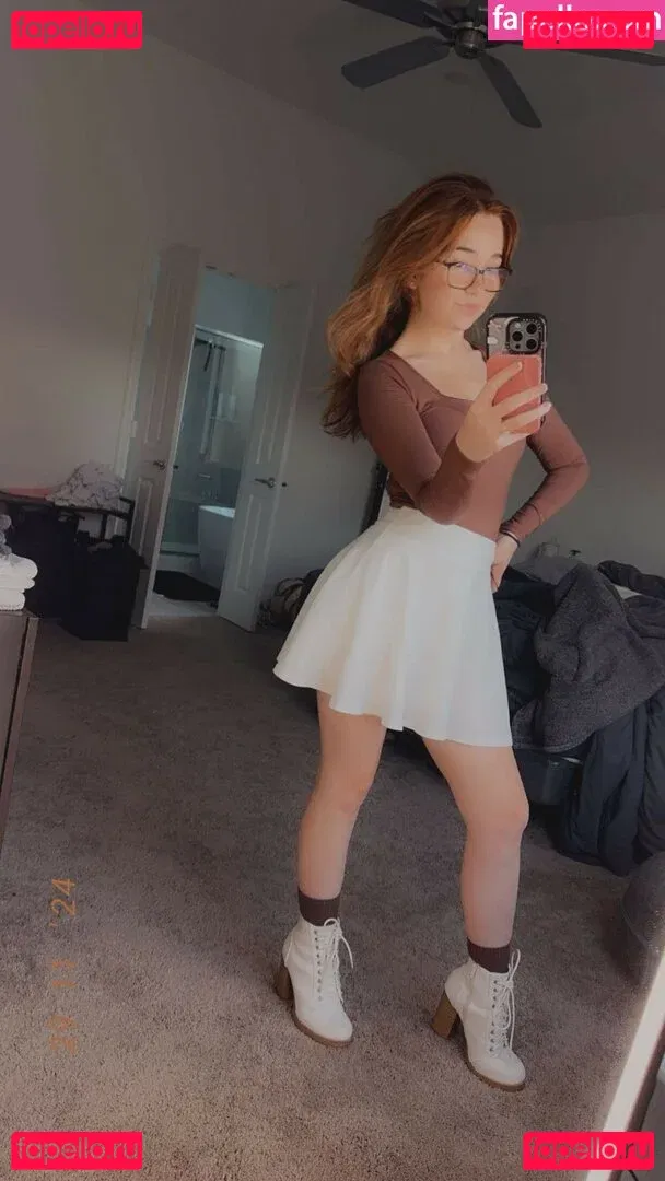 Lyssaurora Onlyfans Photo Gallery 