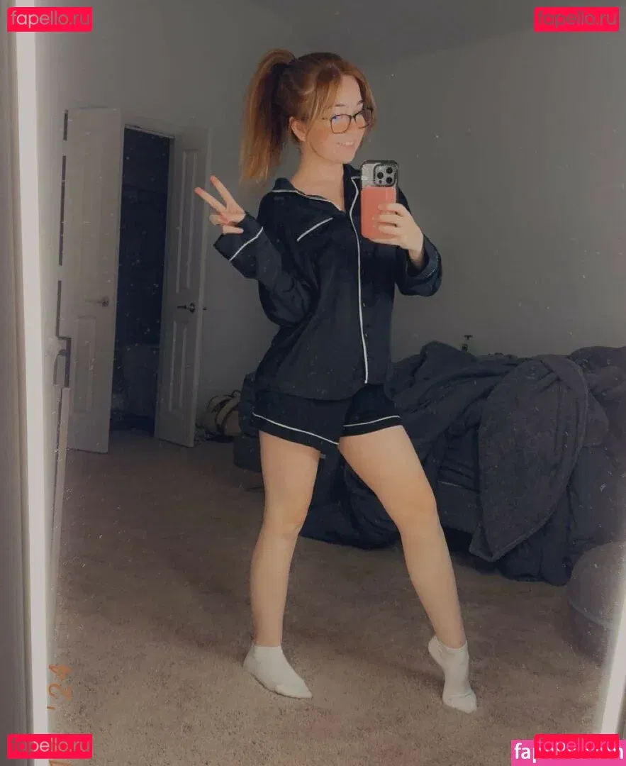 Lyssaurora Onlyfans Photo Gallery 