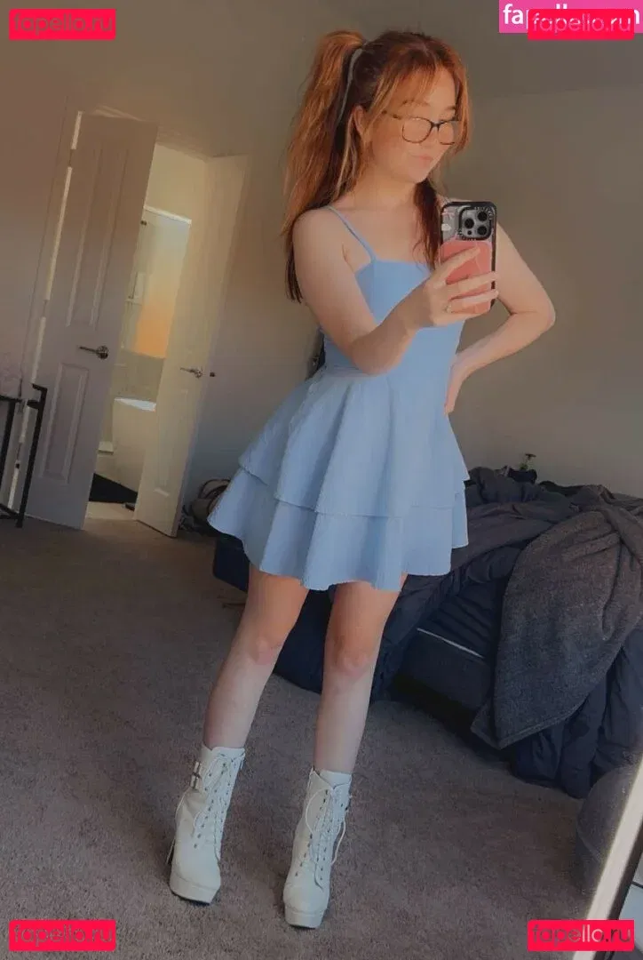 Lyssaurora Onlyfans Photo Gallery 