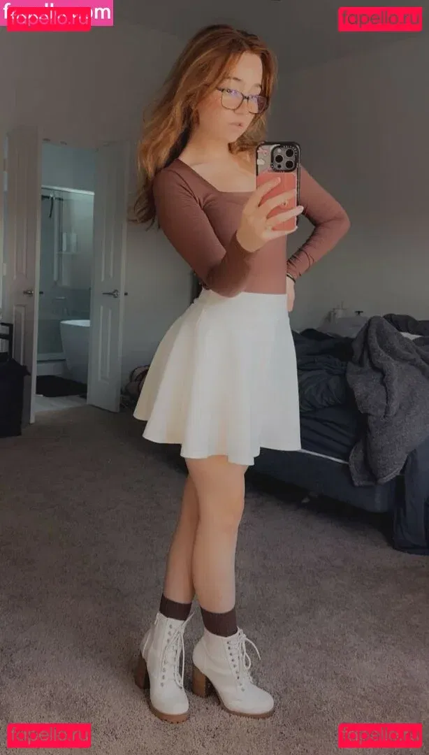 Lyssaurora Onlyfans Photo Gallery 