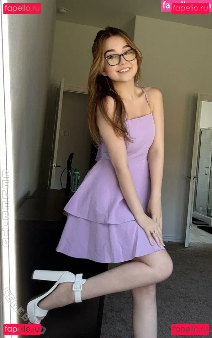 Lyssaurora Onlyfans Photo Gallery 