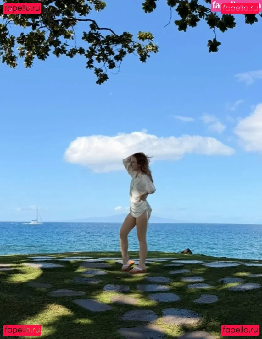 Lyssaurora Onlyfans Photo Gallery 