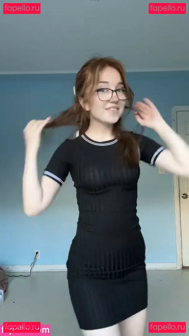 Lyssaurora Onlyfans Photo Gallery 