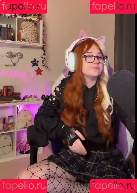 Lyssaurora Onlyfans Photo Gallery 