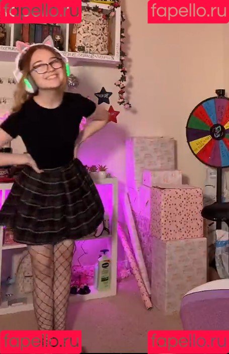 Lyssaurora Onlyfans Photo Gallery 