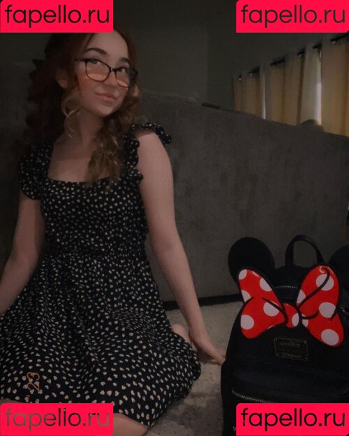 Lyssaurora Onlyfans Photo Gallery 