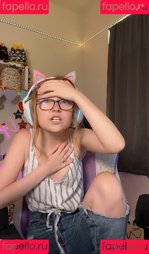 Lyssaurora Onlyfans Photo Gallery 